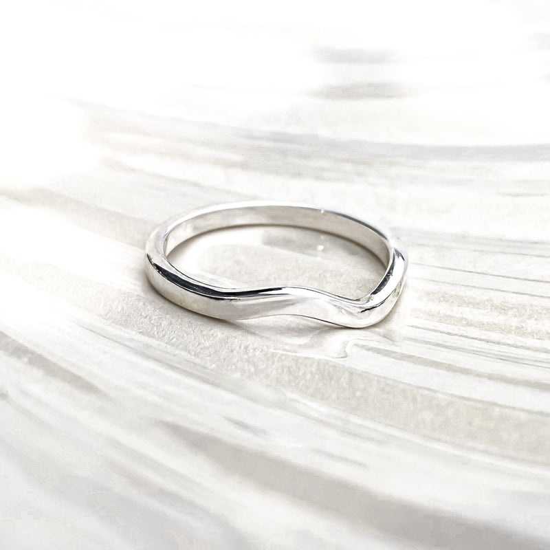 Sterling Silver Wave Ring R420