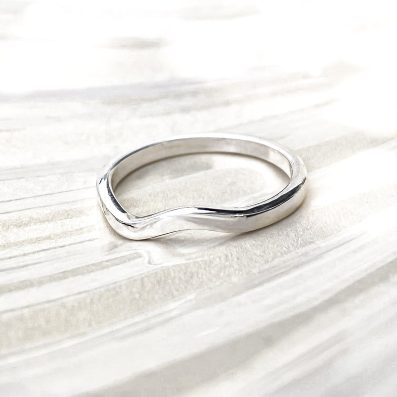 Sterling Silver Wave Ring R420